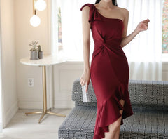 One-Shoulder Ruffle Hem Midi Dress with Fishtail